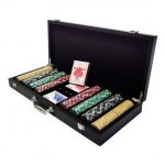 ΞΥΛΙΝΗ ΒΑΛΙΤΣΑ SUPERGIFTS ΜΕ 400 ΜΑΡΚΕΣ DICE 11,5 GR & 2 ΤΡΑΠΟΥΛΕΣ ΧΑΡΤΙΝΕΣ