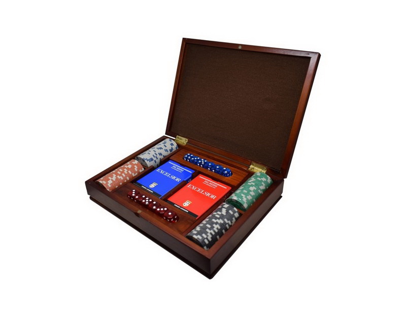 451 Sapelly Ξύλινη κασετίνα με 100 μάρκες Poker Dice 11,5gr & 2 τράπουλες χάρτινες Dal Negro - Image 1
